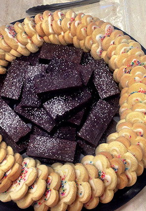 Full Belly Catering Fresh Desserts